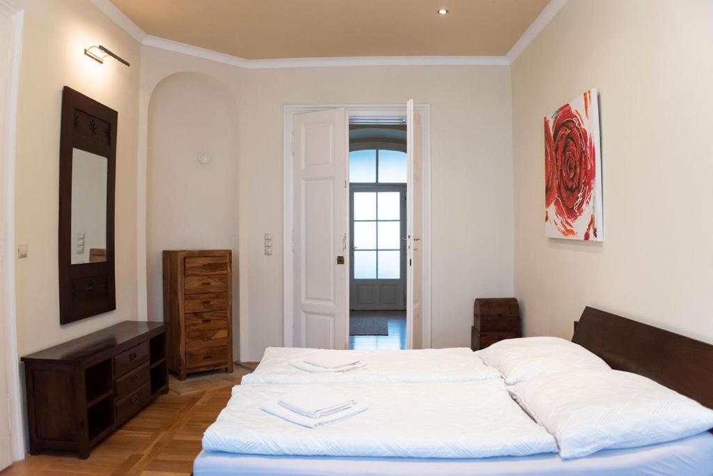 Velky Apartman 브라티슬라바 외부 사진