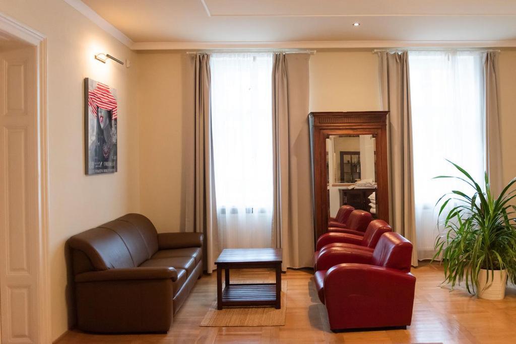 Velky Apartman 브라티슬라바 외부 사진